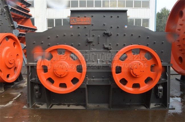 新鄉(xiāng)鼎力ZSJ雙轉(zhuǎn)子制砂機(jī)