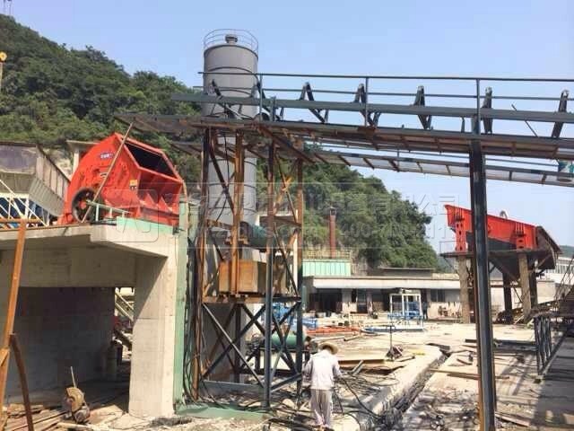 粉磨生產線中的振動篩分設備