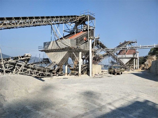 鐵路骨料生產現場圖