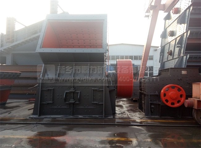 PCZ2125錘式破碎機(jī)