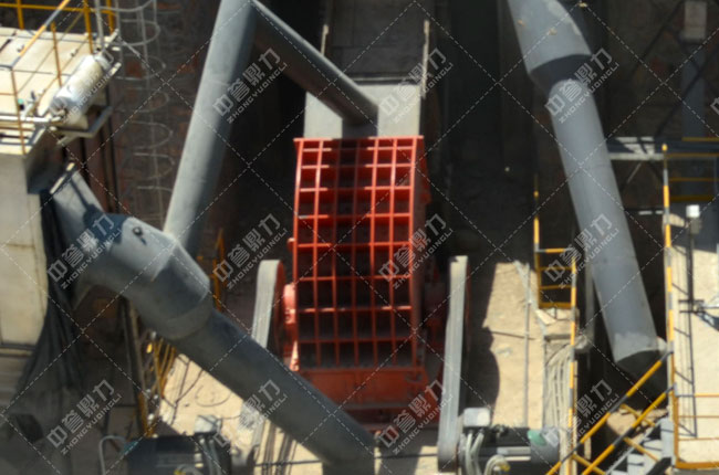 河北邢臺(tái)臨城中聯(lián)水泥石料生產(chǎn)線(xiàn)頭破