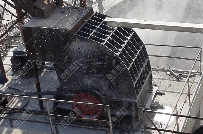 �����˲�������ʯ��(ch��ng)�r(sh��)�a(ch��n)700��ɰʯ���a(ch��n)����(x��)��