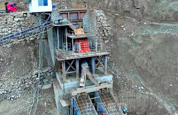 自上而下配置的砂石設備