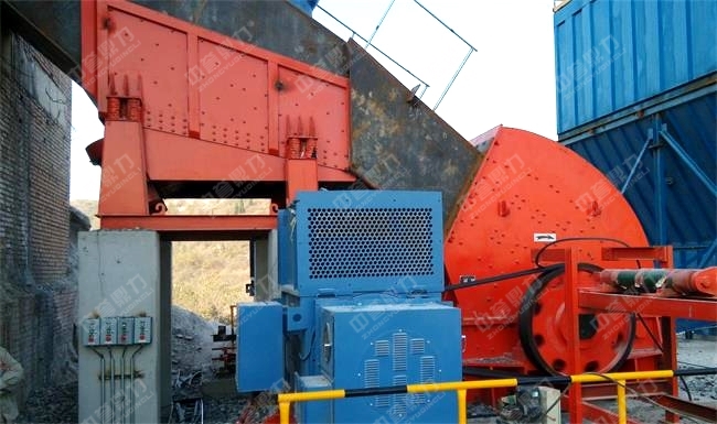 破碎機(jī)旁邊的電機(jī)