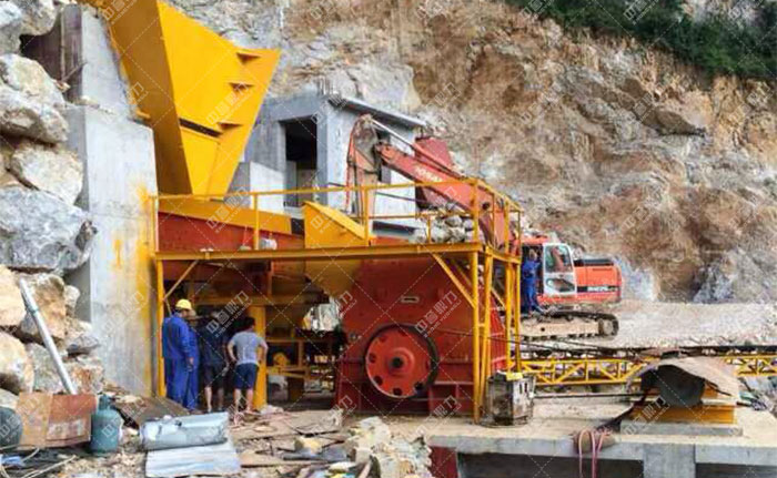 反擊礦山碎石機(jī)