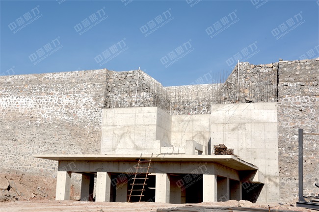 ������C���ς}���õ�λ��