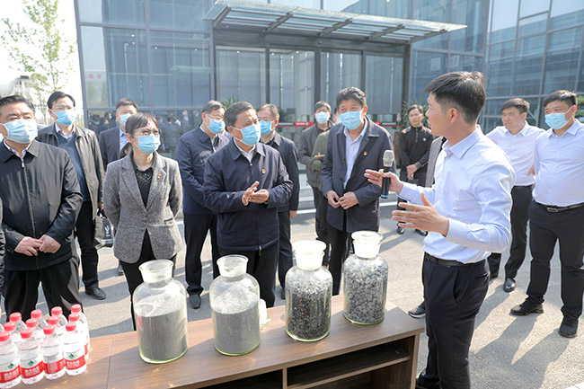 查看藍天環保材料公司砂石樣本