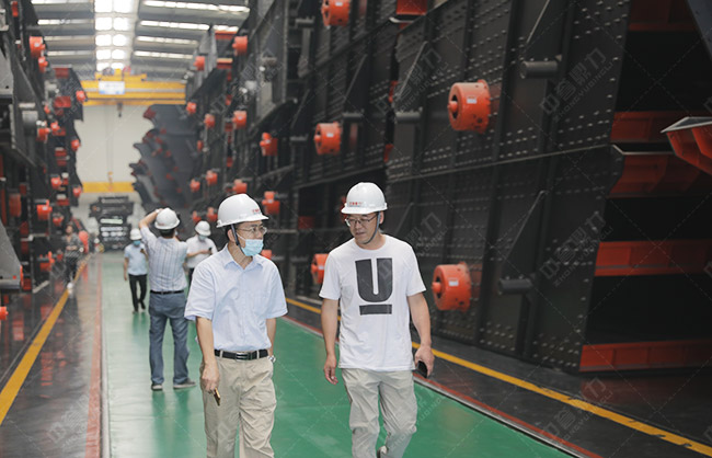 實地參觀中譽鼎力智能化一體生產車間