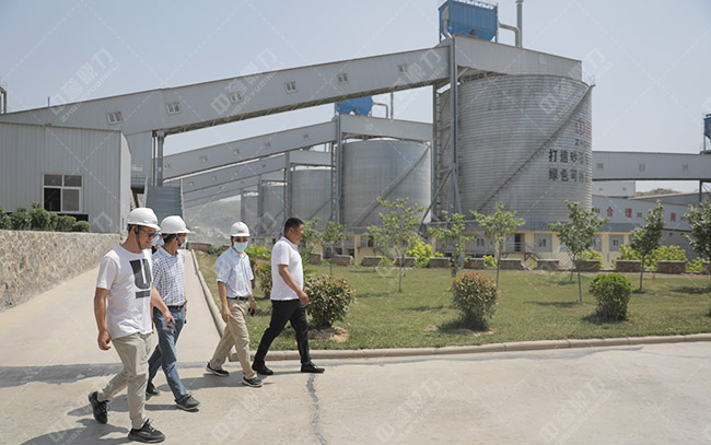 參觀資源有限公司時產3000噸砂石骨料生產線